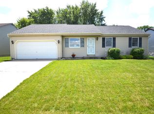 205 Bolz Rd, Carpentersville, IL 60110