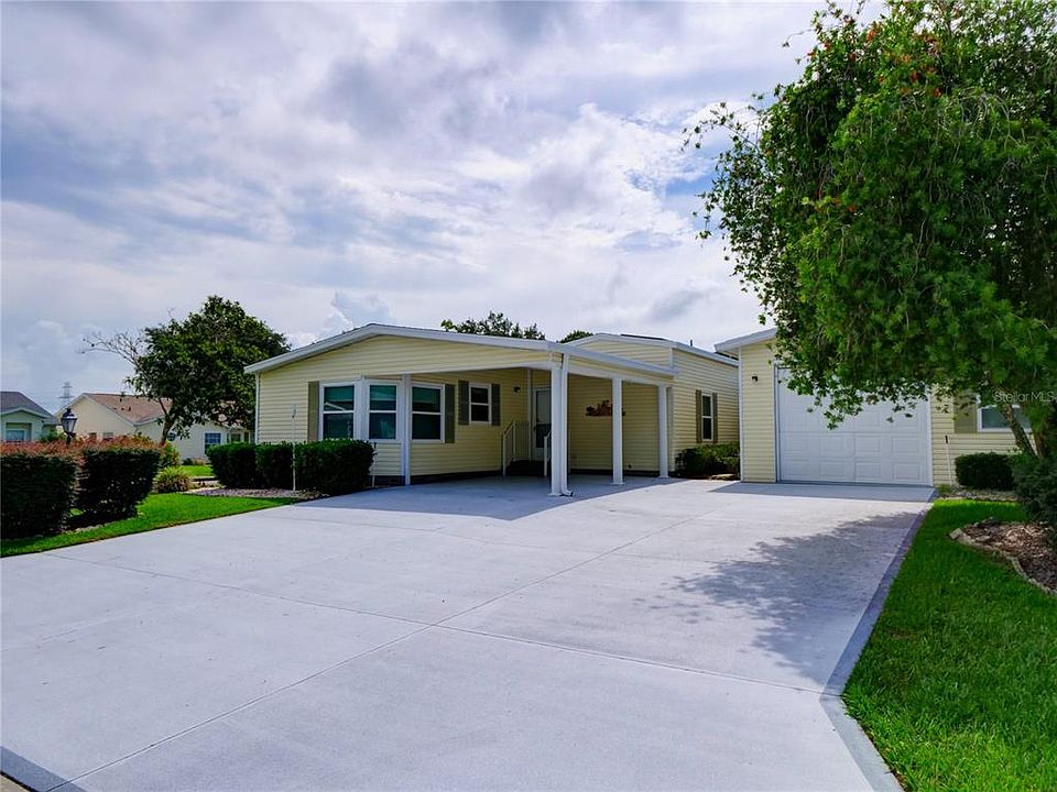 1st image of 25334 Casa Del Lago Ln
