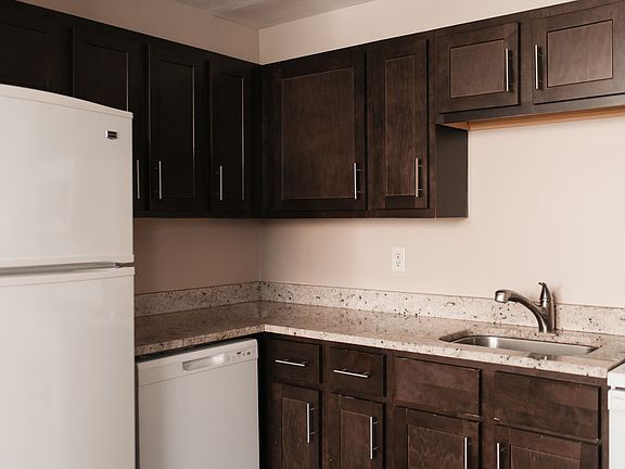 5th image of 2100 Bryant Ave S #203