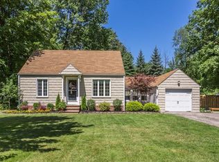 7387 Johnnycake Ridge Rd, Mentor, OH 44060