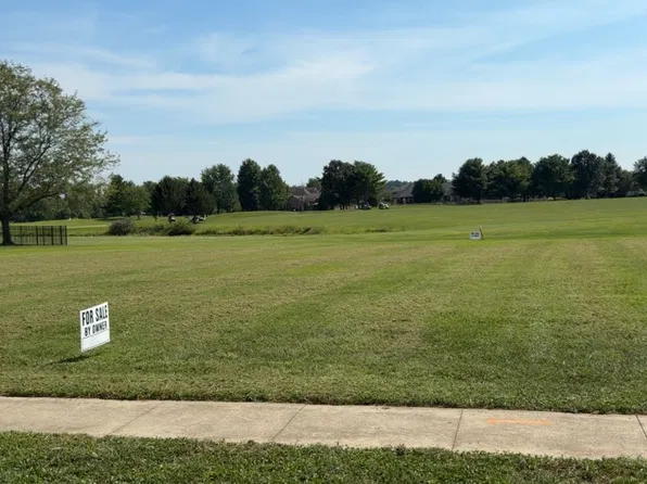 65 Applebee Farms Dr, Jacksonville, IL 62650