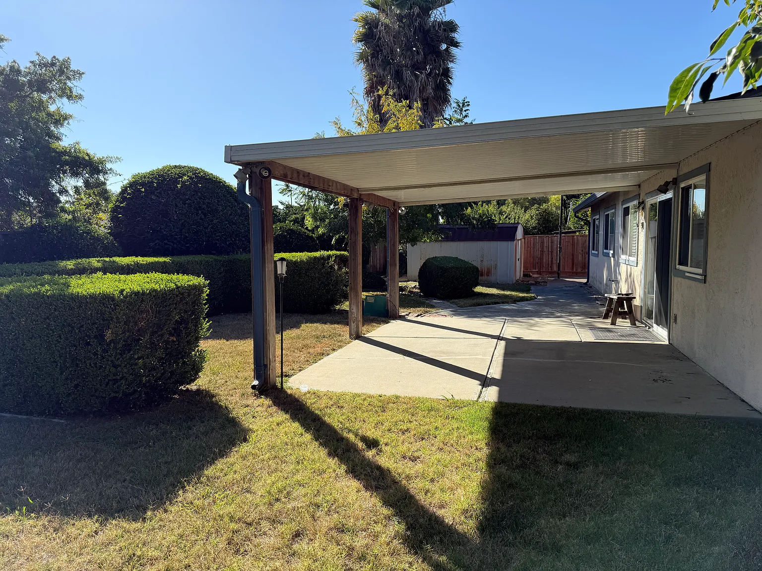 4 bed, 1234 sqft, $4,300 — Photo 4