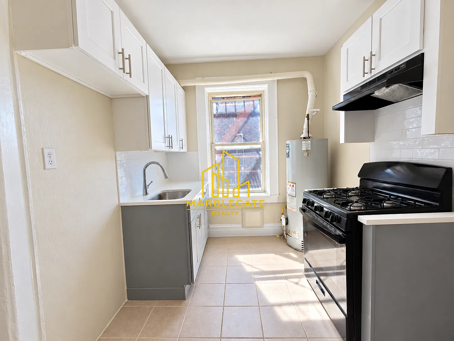 2 bed, 850 sqft, $1,850 — Photo 1