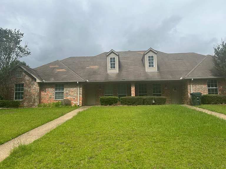 8317 Garrett Dr #8317 — Photo 1