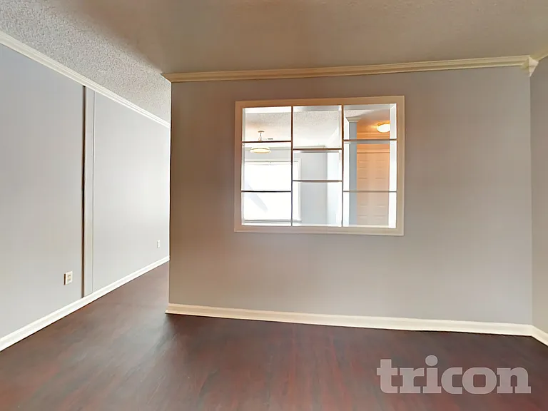 112 Hedgefield Rd — Photo 4