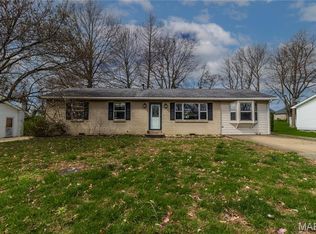 153 N West Ln, Jackson, MO 63755