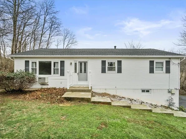 7 Della Court, Congers, NY 10920
