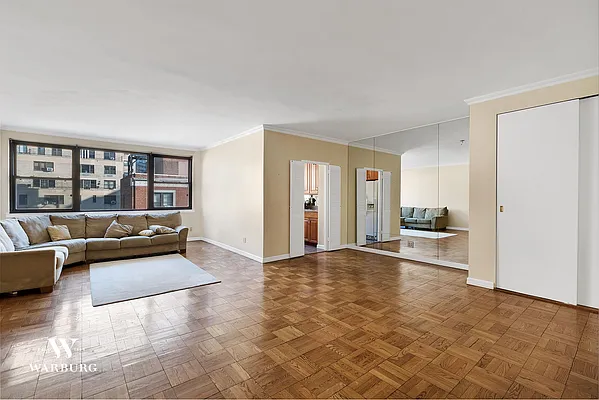 Sold by Warburg | media 2