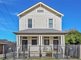 3951 Constance St, New Orleans, LA 70115