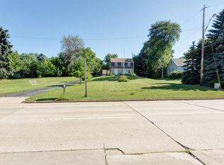 133 W College Ave, Oak Creek, WI 53154