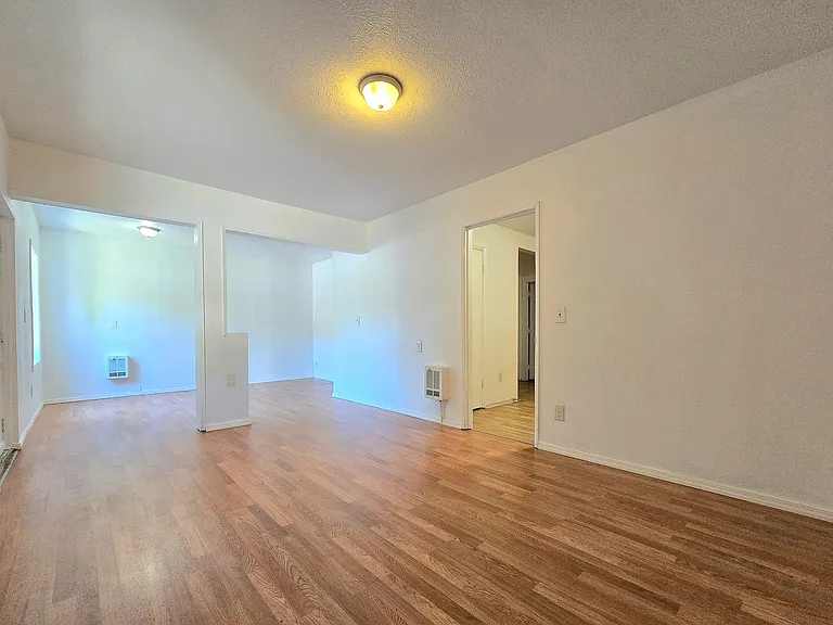 15602 Ash Way #1-4 — Photo 4