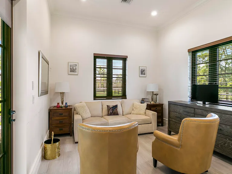 15726 Estancia Ln — Photo 35