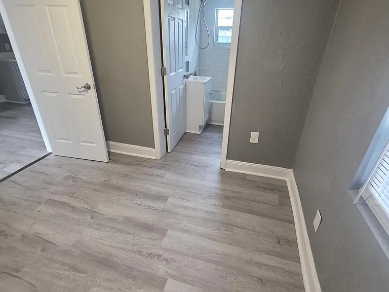 326 Idaho Ave — Photo 5