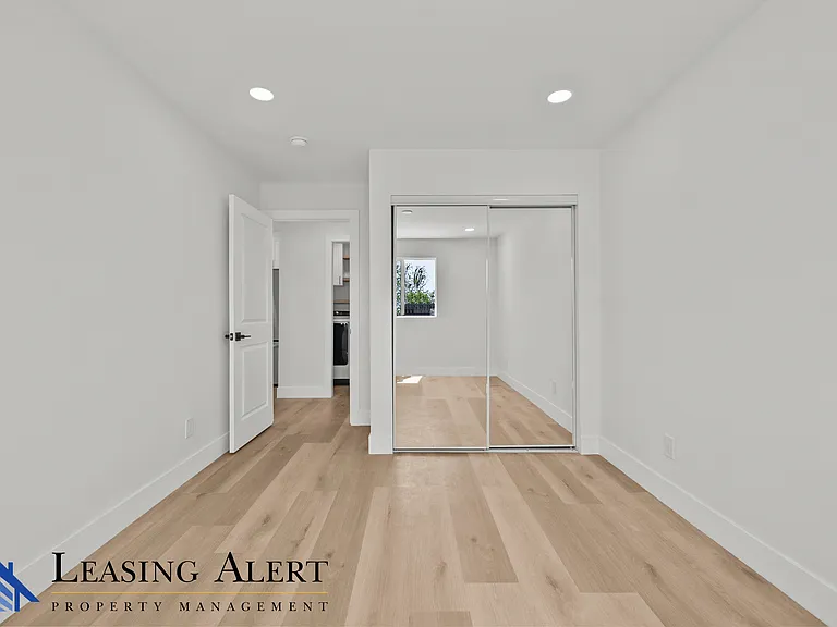 16446 Lassen St — Photo 9