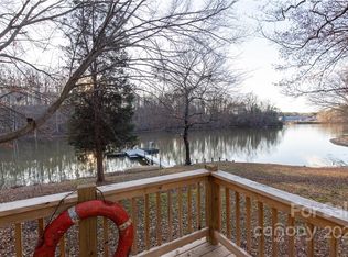 137 Hamptons Cove Rd, Troutman, NC 28166