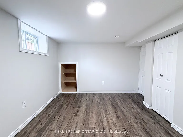 315 E 22nd St #BASEMENT — Photo 13