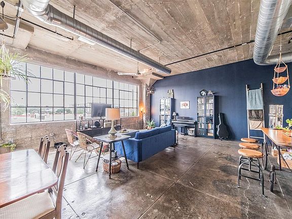 4th image of 120 Saint Louis Ave #308