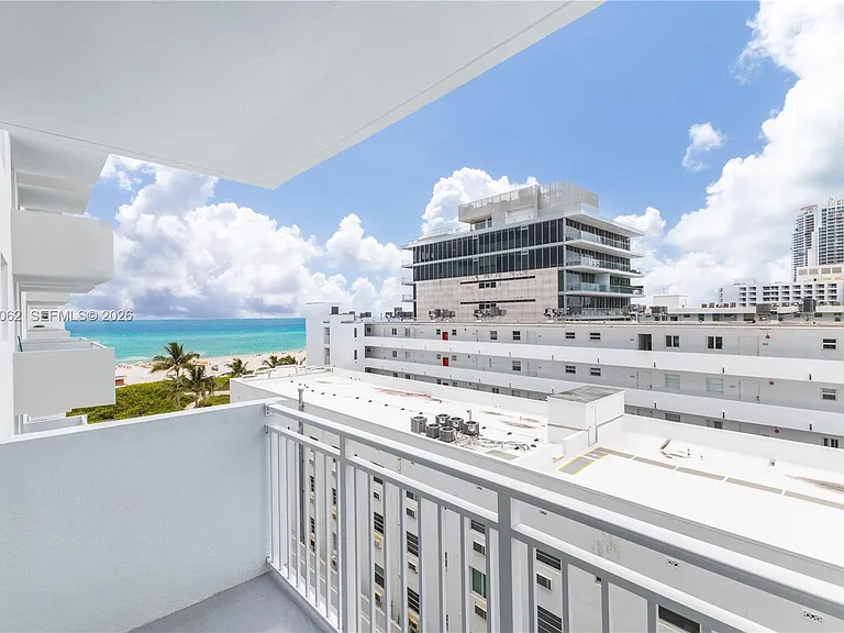 345 Ocean Dr #708 — Photo 5
