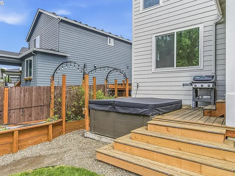 47 S 39th Dr — Photo 5