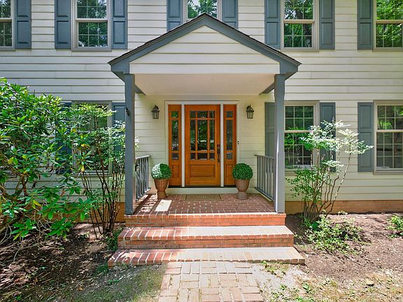 3rd image of 2130 Whippoorwill Rd
