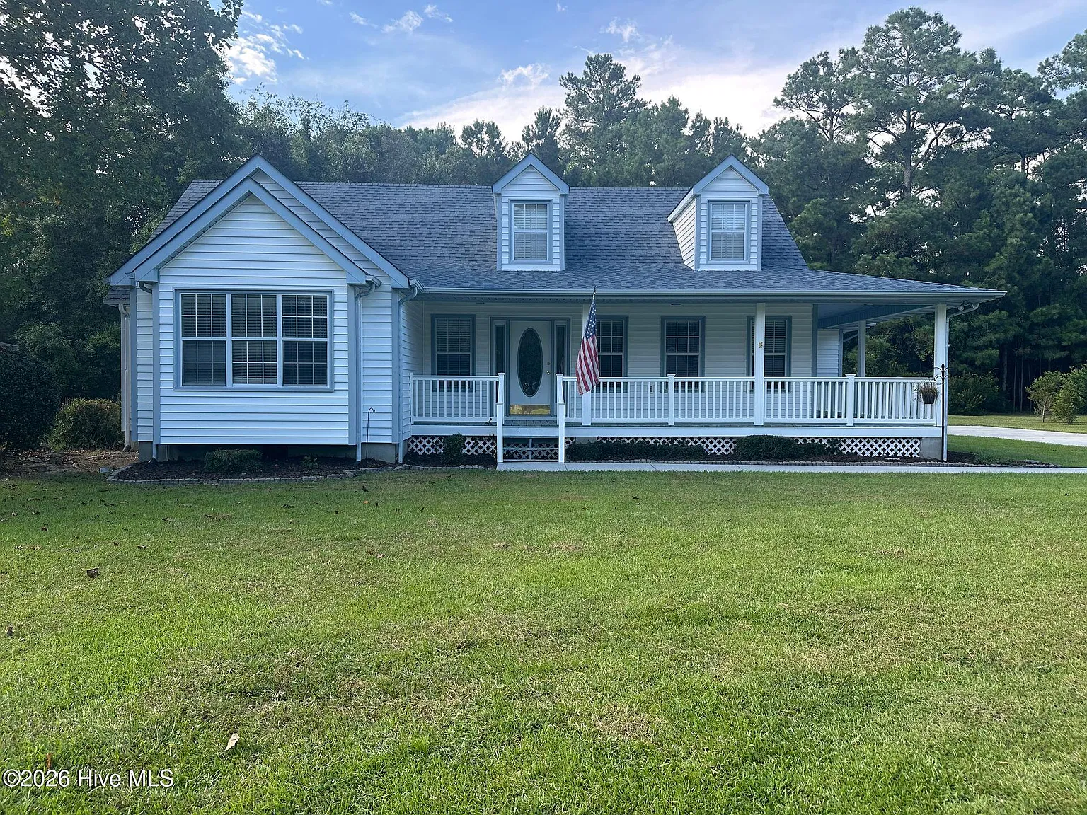 3 bed, 2.0 bath, 1681 sqft, $1,850 — Photo 1