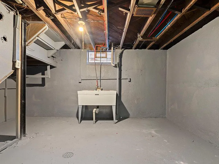 10042 Grayton St — Photo 22