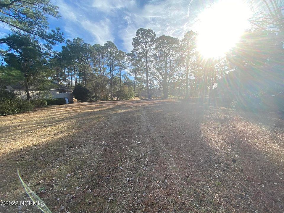 1st image of 719 Plantation Drive