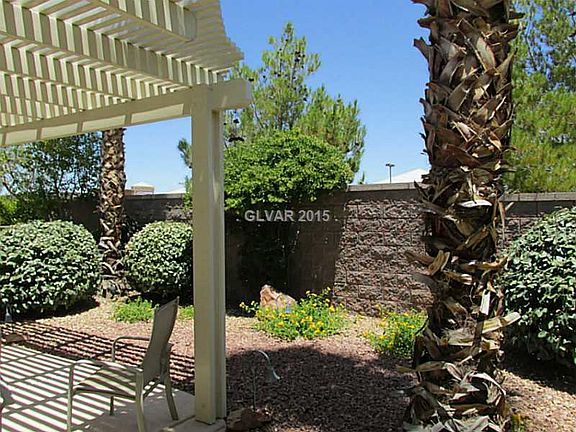 2nd image of 4562 Regalo Bello St