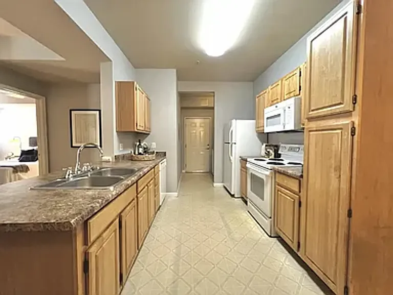 501 Gibson Dr #711 — Photo 4