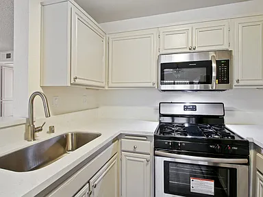Junior 1 Bedroom