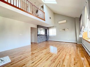 16071 Willets Point Blvd, Whitestone, NY 11357