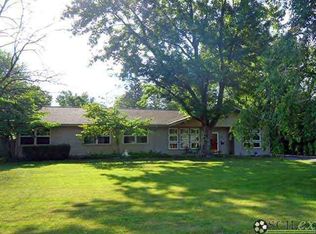 3237 Spruce St, Columbus, IN 47203