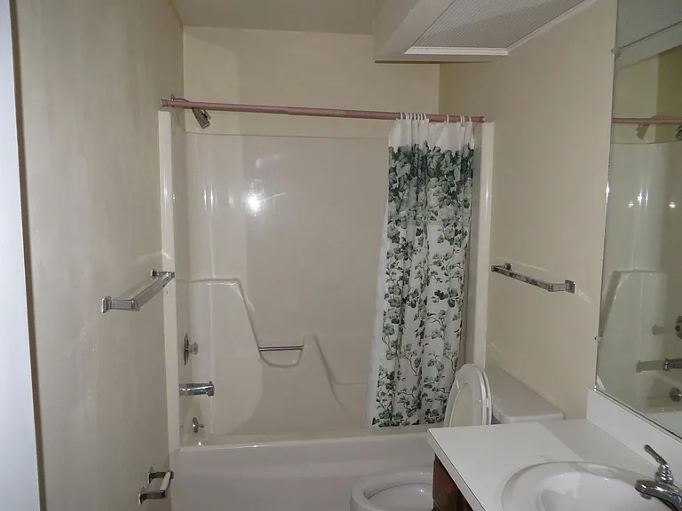 37 Vista Gardens Trl #201 — Photo 14
