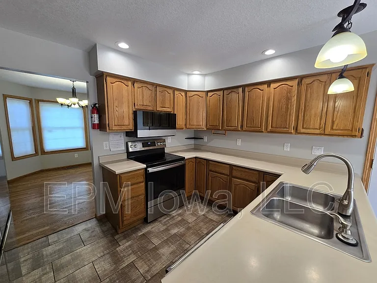 4710 Donald Dr — Photo 14