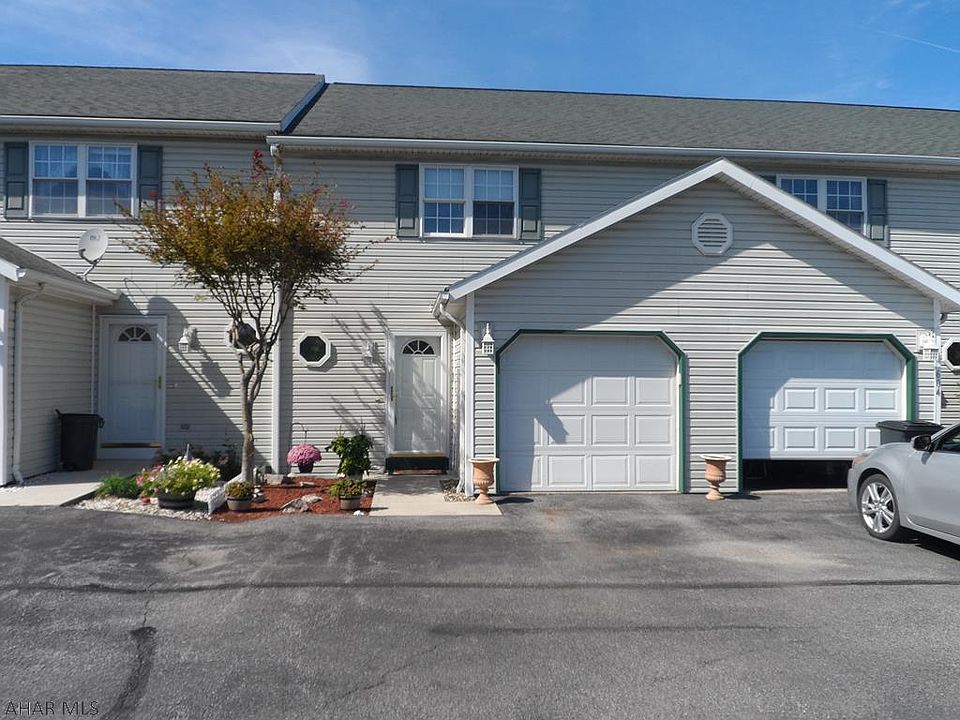 1st image of 606 1st Ave