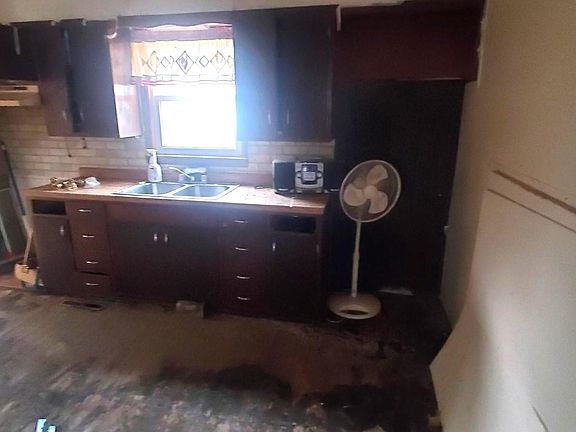 3rd image of 510 S 10th St