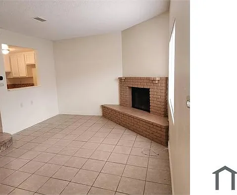 38710 10th St E #6 — Photo 8