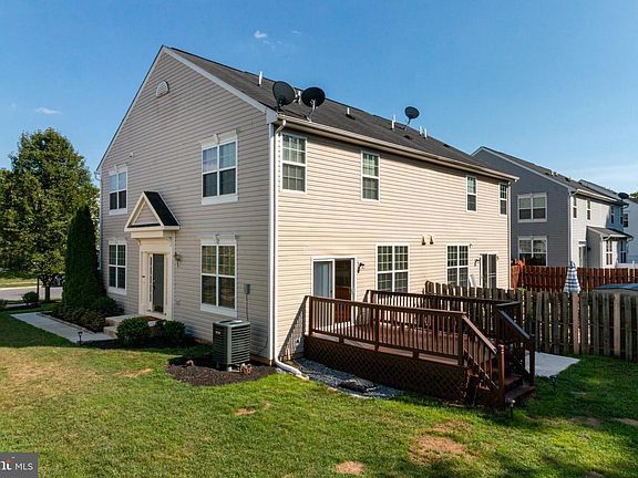 2nd image of 141 Brynwood St