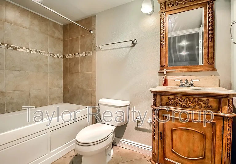 13460 Vine St — Photo 22