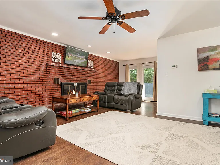 108 Wilson Rd — Photo 28