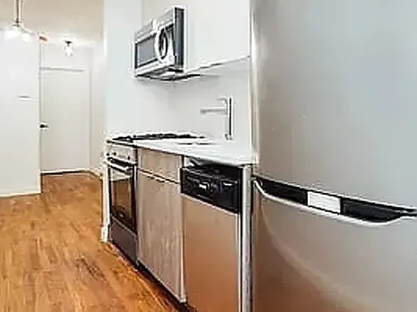 104 Washington Ave APT 4C, Brooklyn, NY 11205