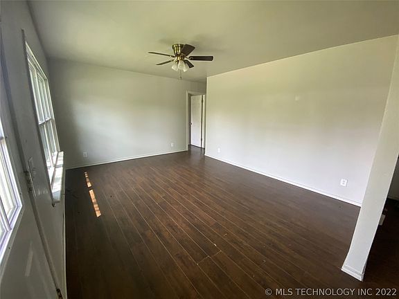 2nd image of 604 E 2nd St