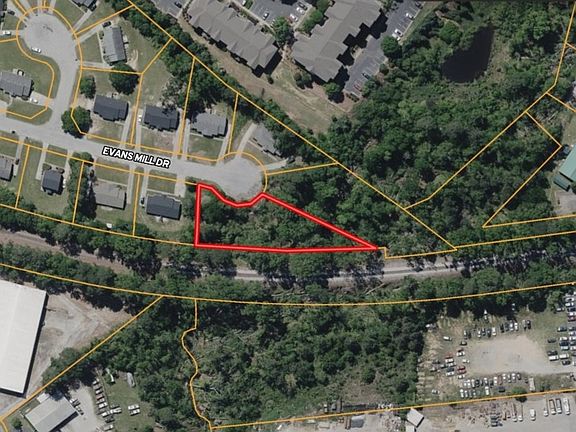 4th image of 435 Evans Mill Dr #17