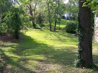 937 Park St, Saint Albans, WV 25177