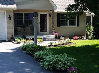 98 Oak Grove Dr, Brewer, ME 04412