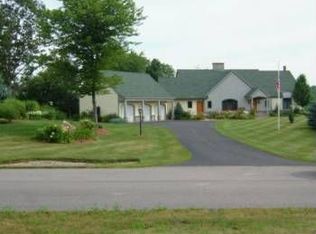 40 Meadow Ln, Eliot, ME 03903