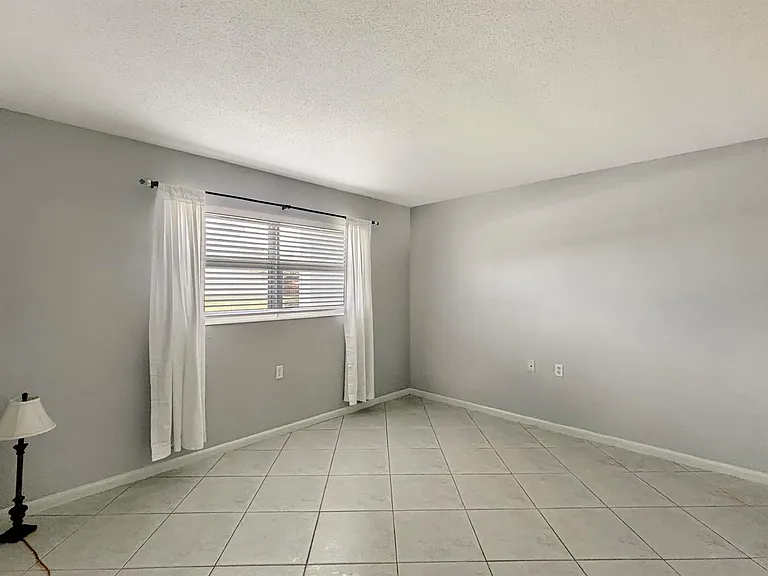 3154 Meridian Way S #6 — Photo 16