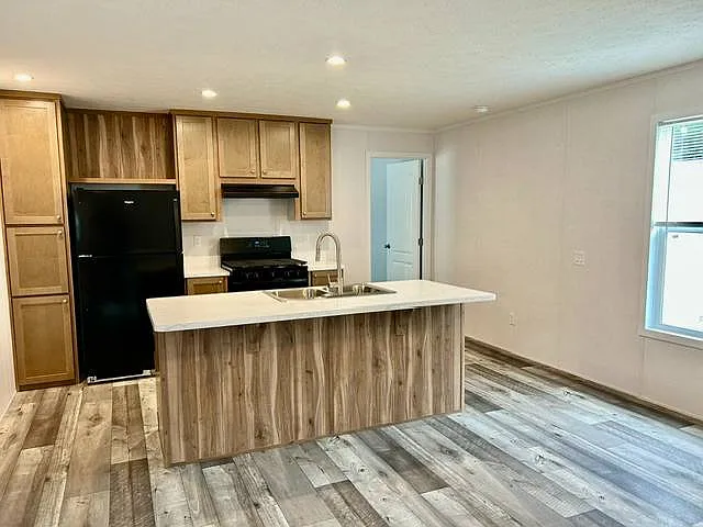 3 bed, 2.0 bath, 1034 sqft, $1,175 — Photo 2