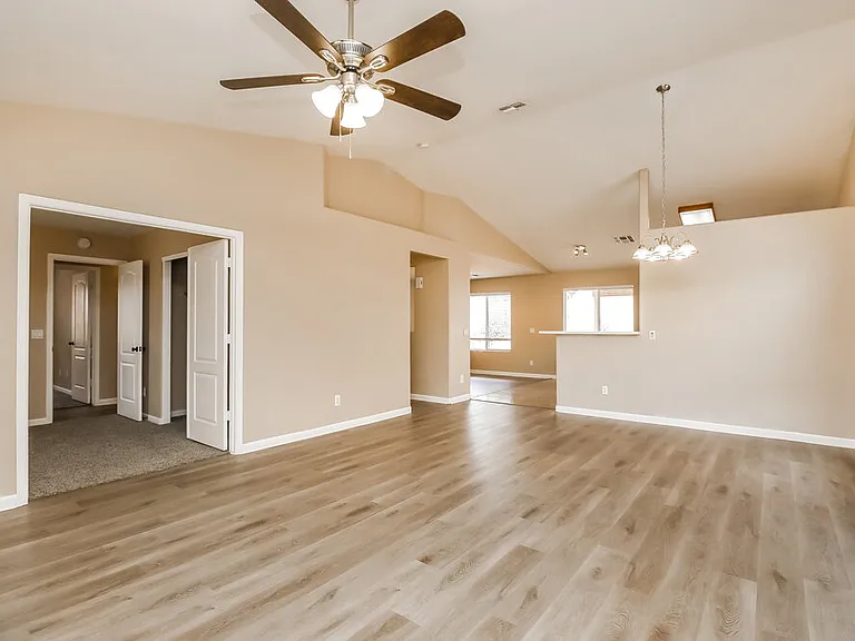 11346 E Dartmouth St — Photo 3