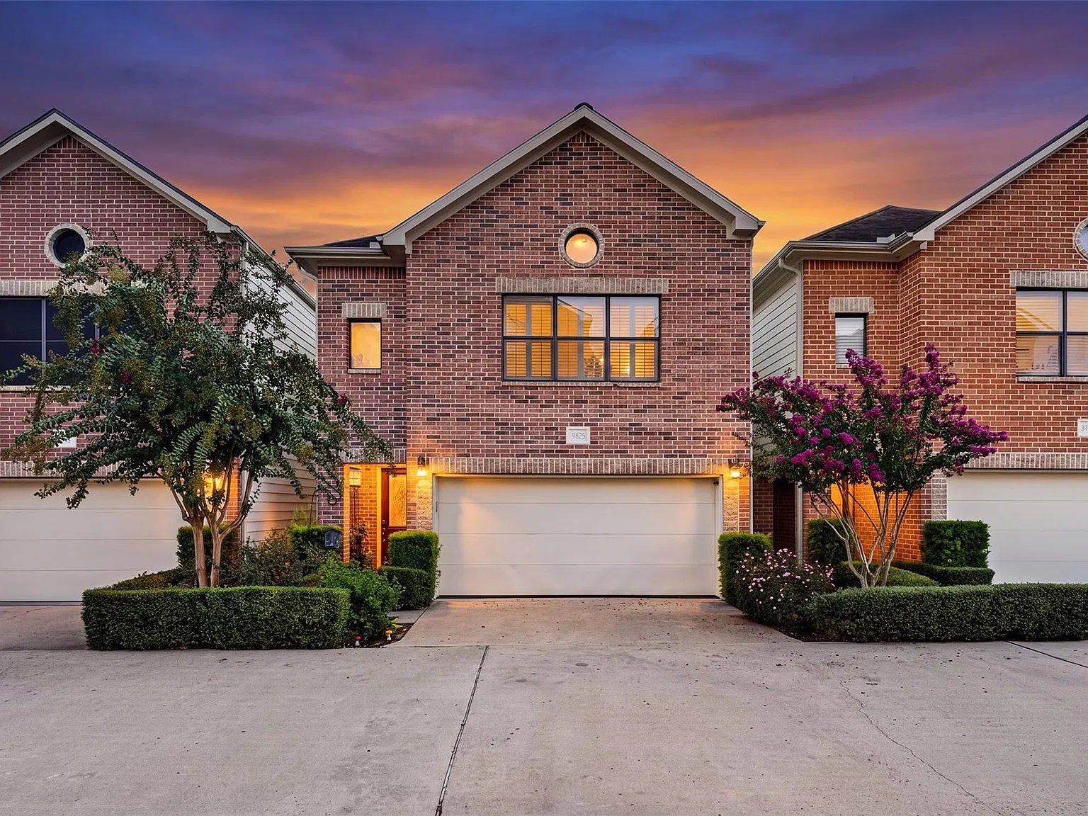 3 bed, 2.5 bath, 2459 sqft, $2,350 — Photo 1